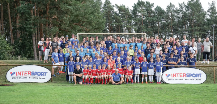 Viktorias Fußballerfamilie vor der Saison 2019/20. Foto: Verein